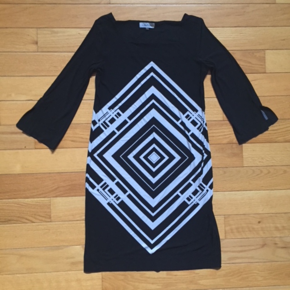 CALVIN KLEIN BLACK AND WHITE DRESS